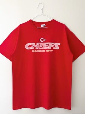 VTG 2000’s Chiefs Shirt